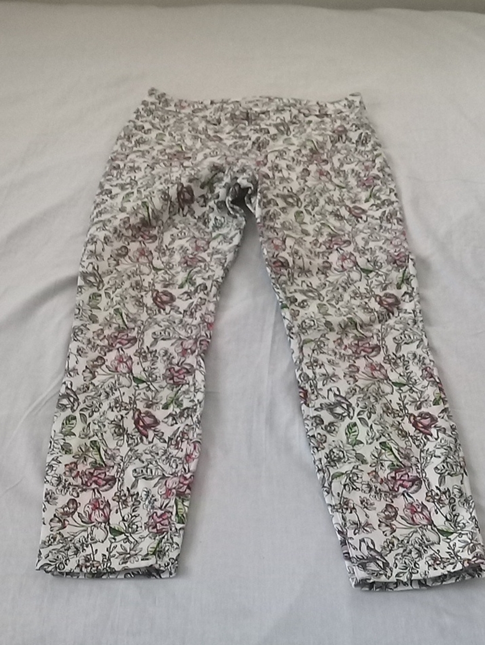 L'AGENCE White Floral Skinny Jeans with Pink and Green Print
